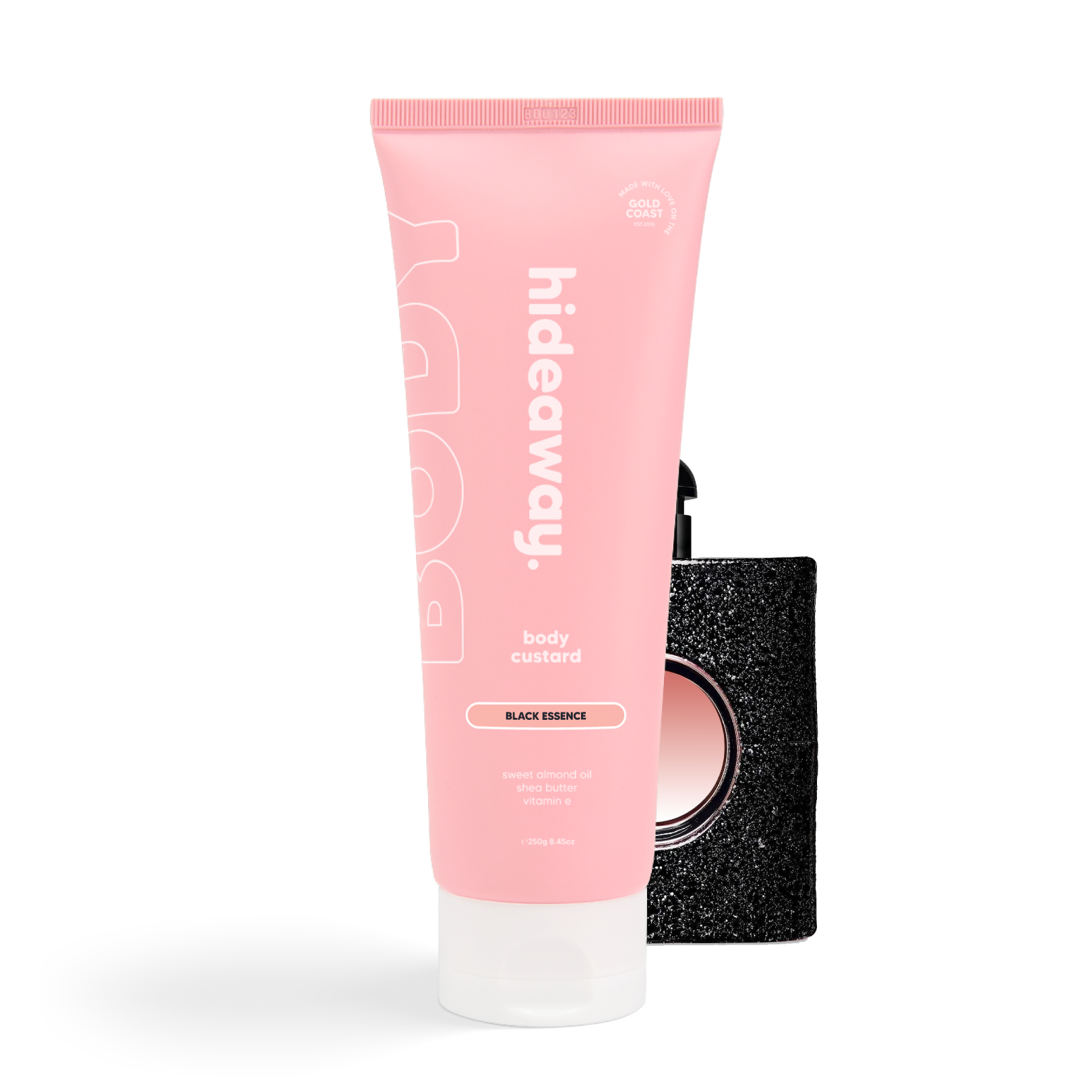 Pink tube of rich body custard with an alluring scent of warm woods and spice. Hydrating, smooth, and deeply fragrant.